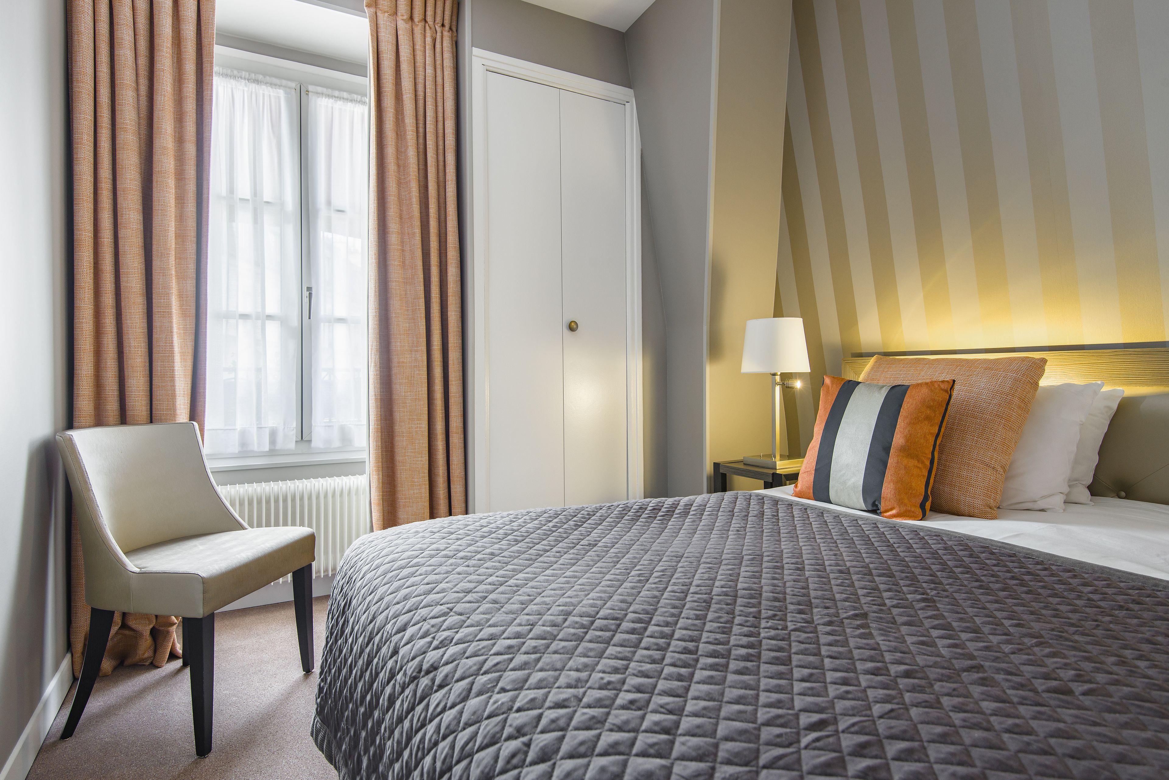 Two Connecting Double Rooms